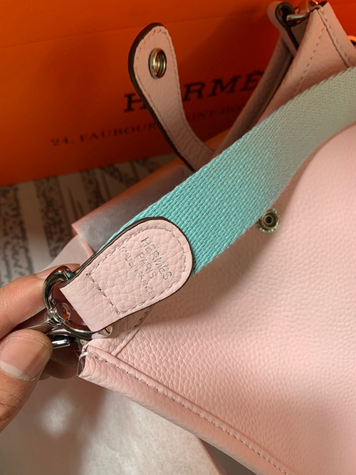 エルメス バッグ 激安着用イメージ